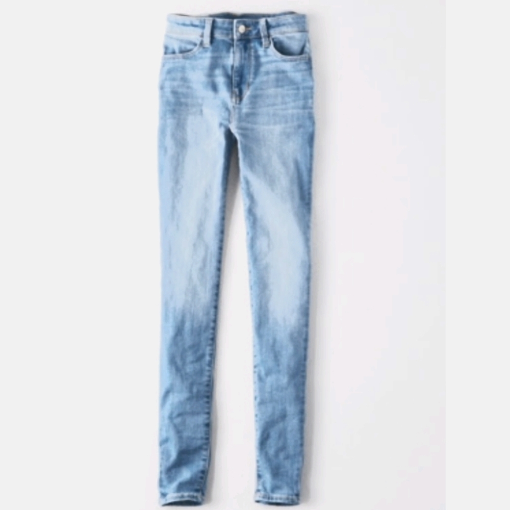 Super high-wasted denim